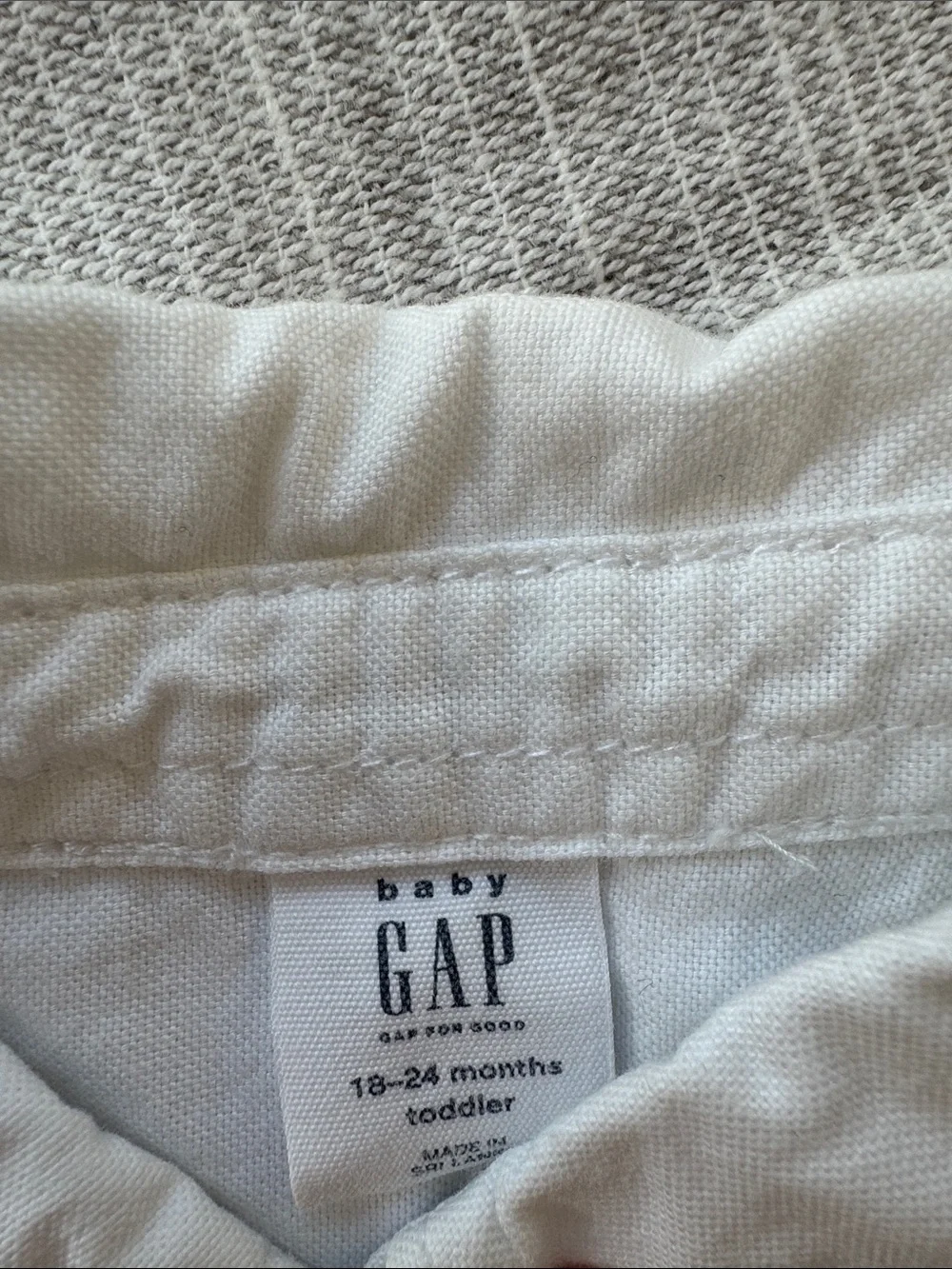 GAP crisp white